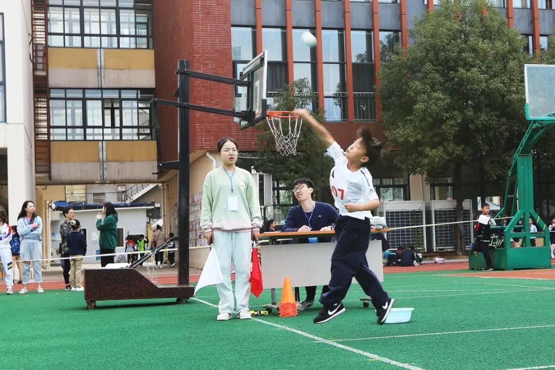 飞翼展翅,逐浪扬帆——记温大附小第五届运动会 飞翼展翅,逐浪扬帆——记温大附小第五届运动会