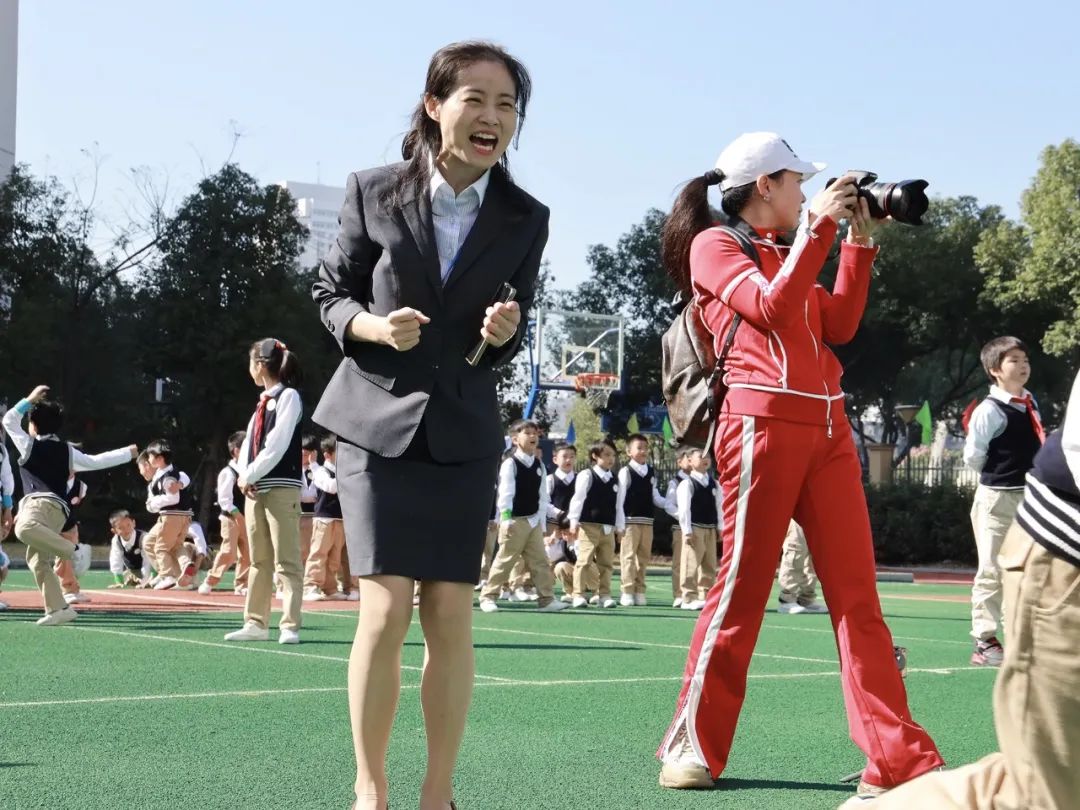 快乐运动强体魄 凝心聚力展风采 快乐运动强体魄 凝心聚力展风采