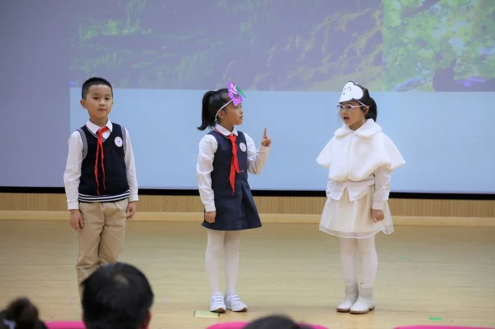 综合视野，专精实践 —— 记基于小学语文学科素养下的项目化学习实践与研究活动