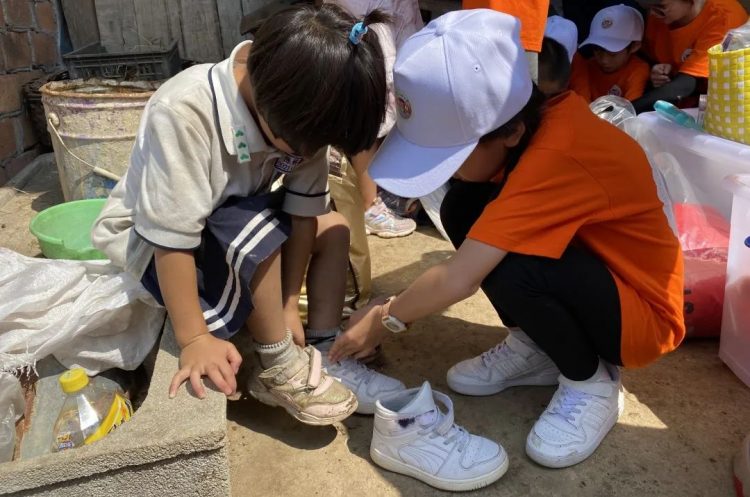 成长路上 有爱同行—— 小π队国庆公益系列活动 成长路上 有爱同行—— 小π队国庆公益系列活动