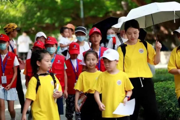 成长路上 有爱同行—— 小π队国庆公益系列活动 成长路上 有爱同行—— 小π队国庆公益系列活动
