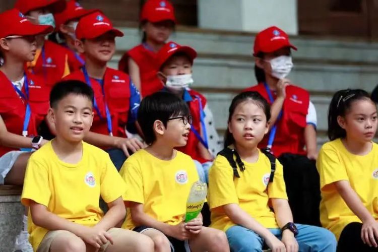 成长路上 有爱同行—— 小π队国庆公益系列活动 成长路上 有爱同行—— 小π队国庆公益系列活动