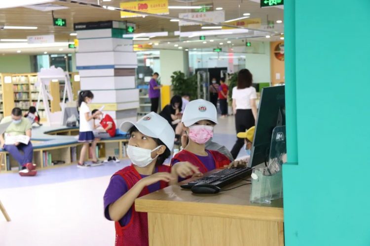 成长路上 有爱同行—— 小π队国庆公益系列活动 成长路上 有爱同行—— 小π队国庆公益系列活动