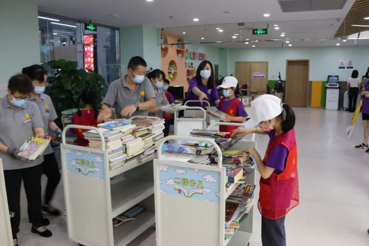 成长路上 有爱同行—— 小π队国庆公益系列活动 成长路上 有爱同行—— 小π队国庆公益系列活动