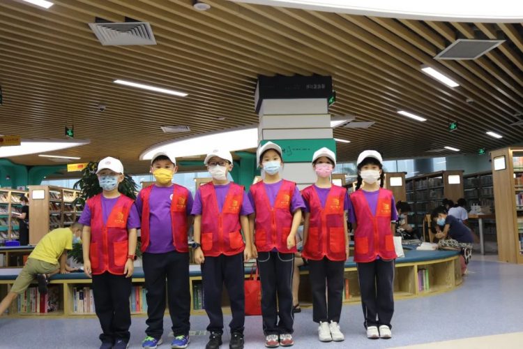 成长路上 有爱同行—— 小π队国庆公益系列活动 成长路上 有爱同行—— 小π队国庆公益系列活动
