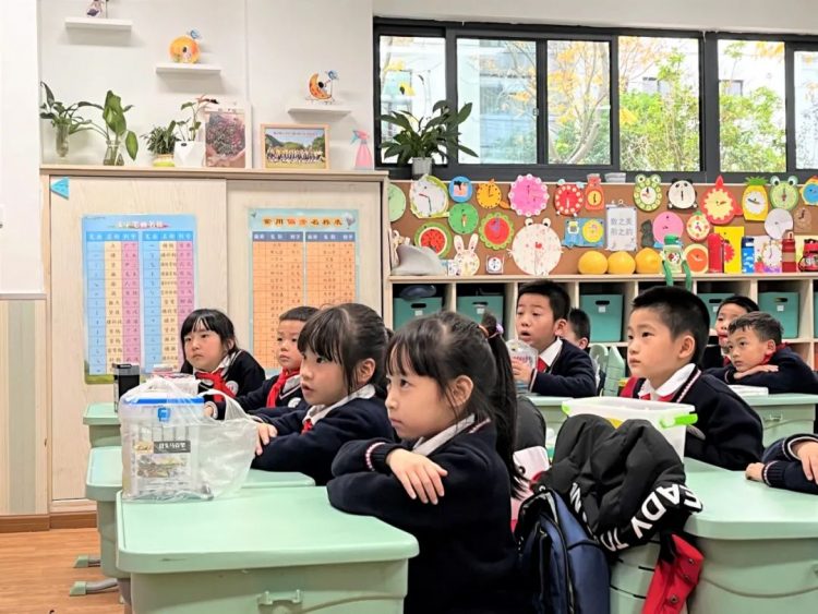 慧行课程  芬芳满园童年梦——一、二、三年级A课程课堂纪实