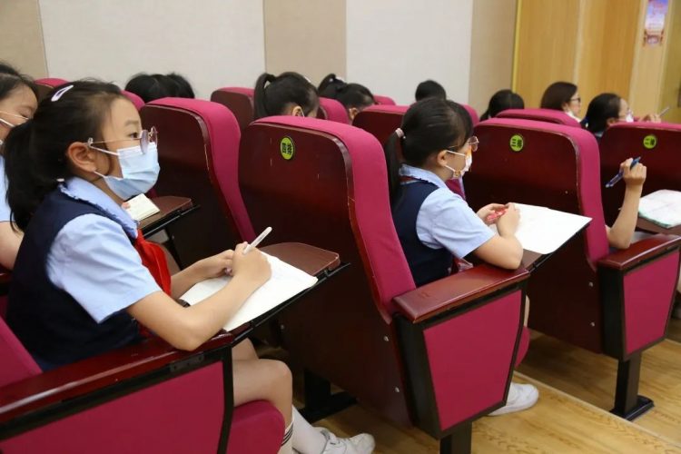 爱眼护眼，共筑“睛”彩“视”界——温大附小四年级段“爱眼护眼，预防近视”专题讲座