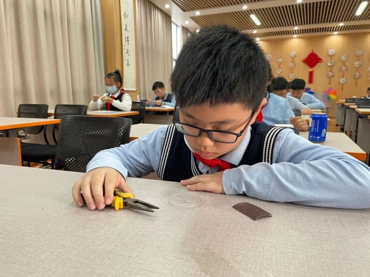 创新 体验 成长 ——记温大附小第八届科技节闭幕